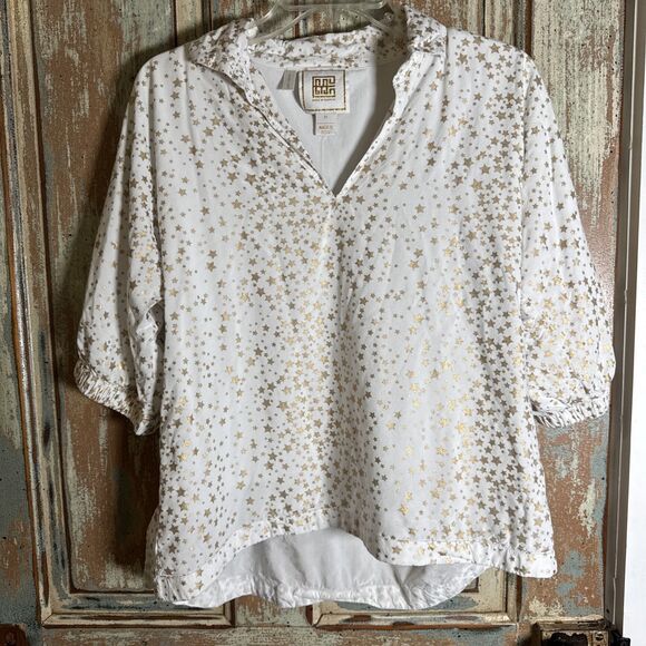 Emily McCarthy M White Top Gold Stars Elbow Length Sleeves - Picture 1 of 10